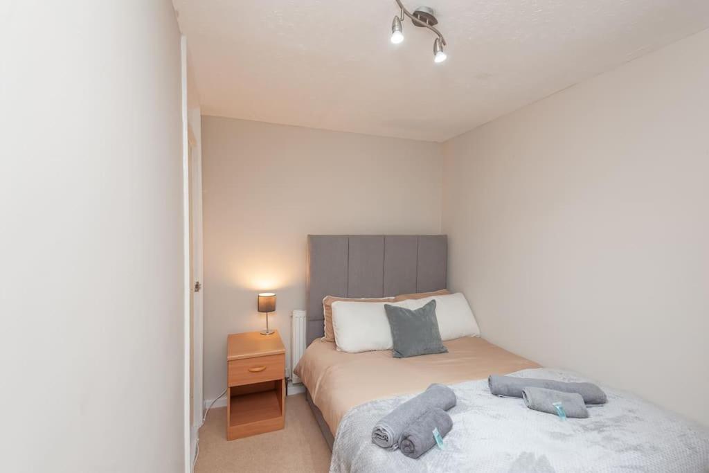 Leed City Centre - Armley Wortley Лидс Экстерьер фото
